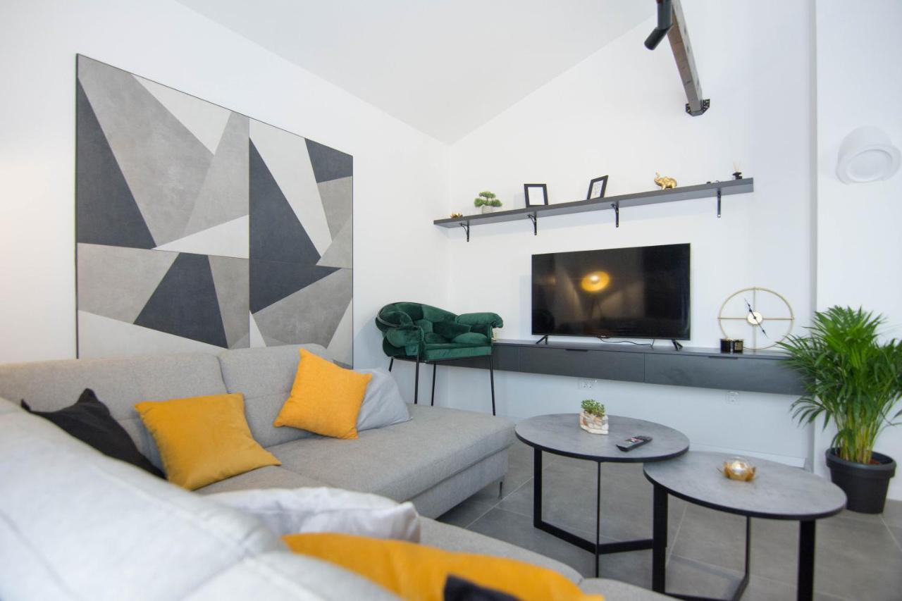 Stina Apartment Biograd Na Moru Luaran gambar