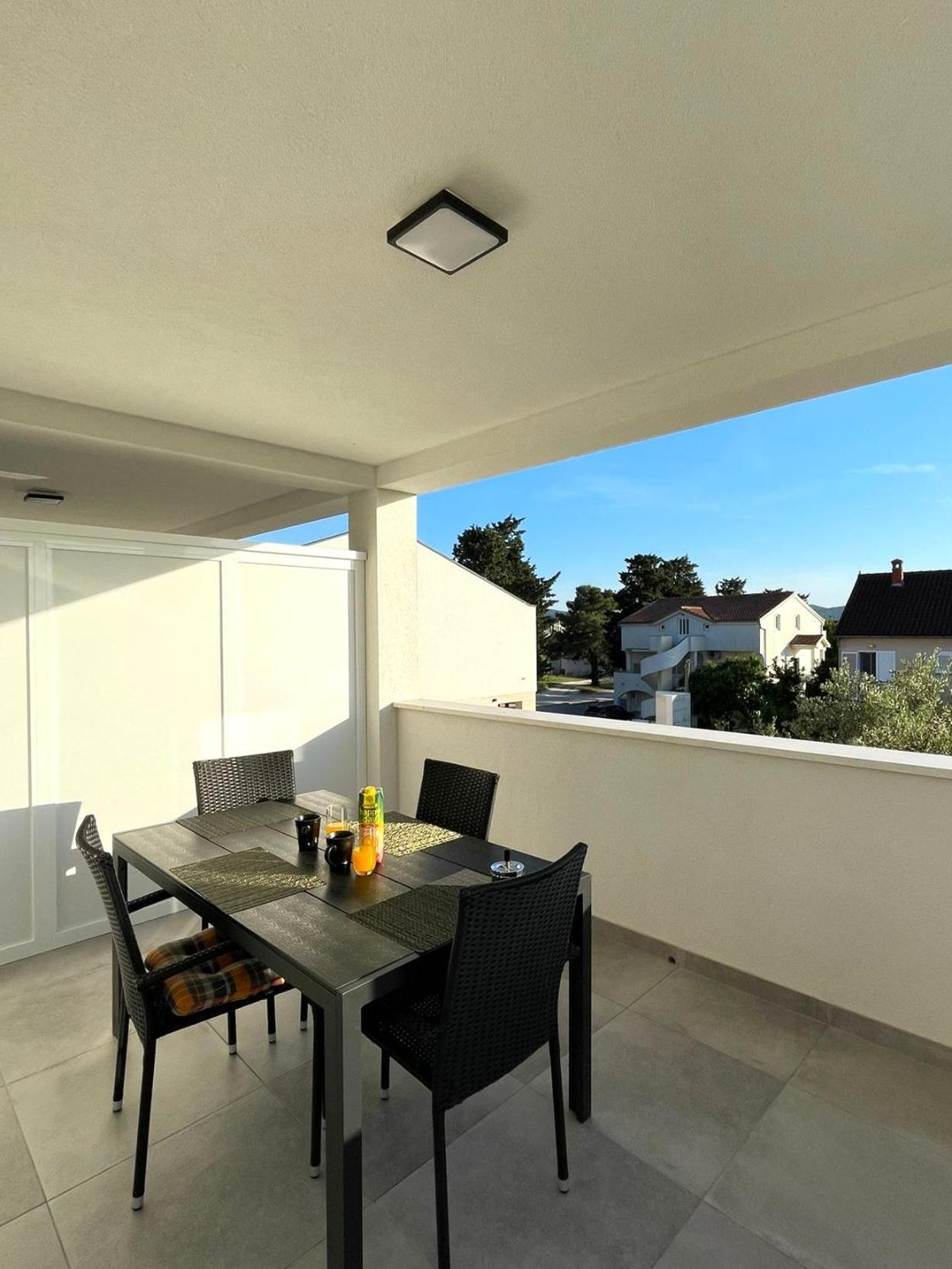 Stina Apartment Biograd Na Moru Luaran gambar