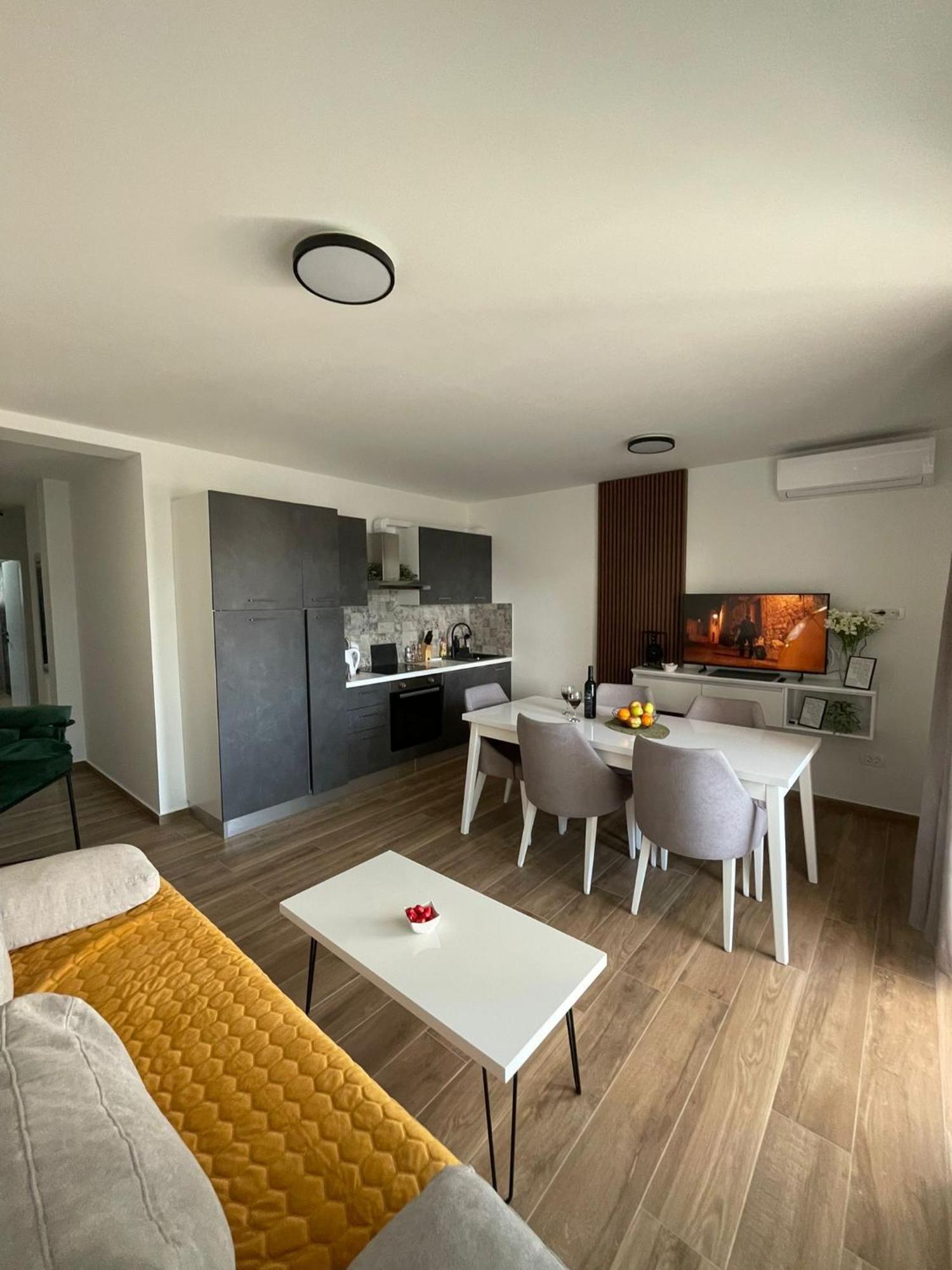 Stina Apartment Biograd Na Moru Luaran gambar