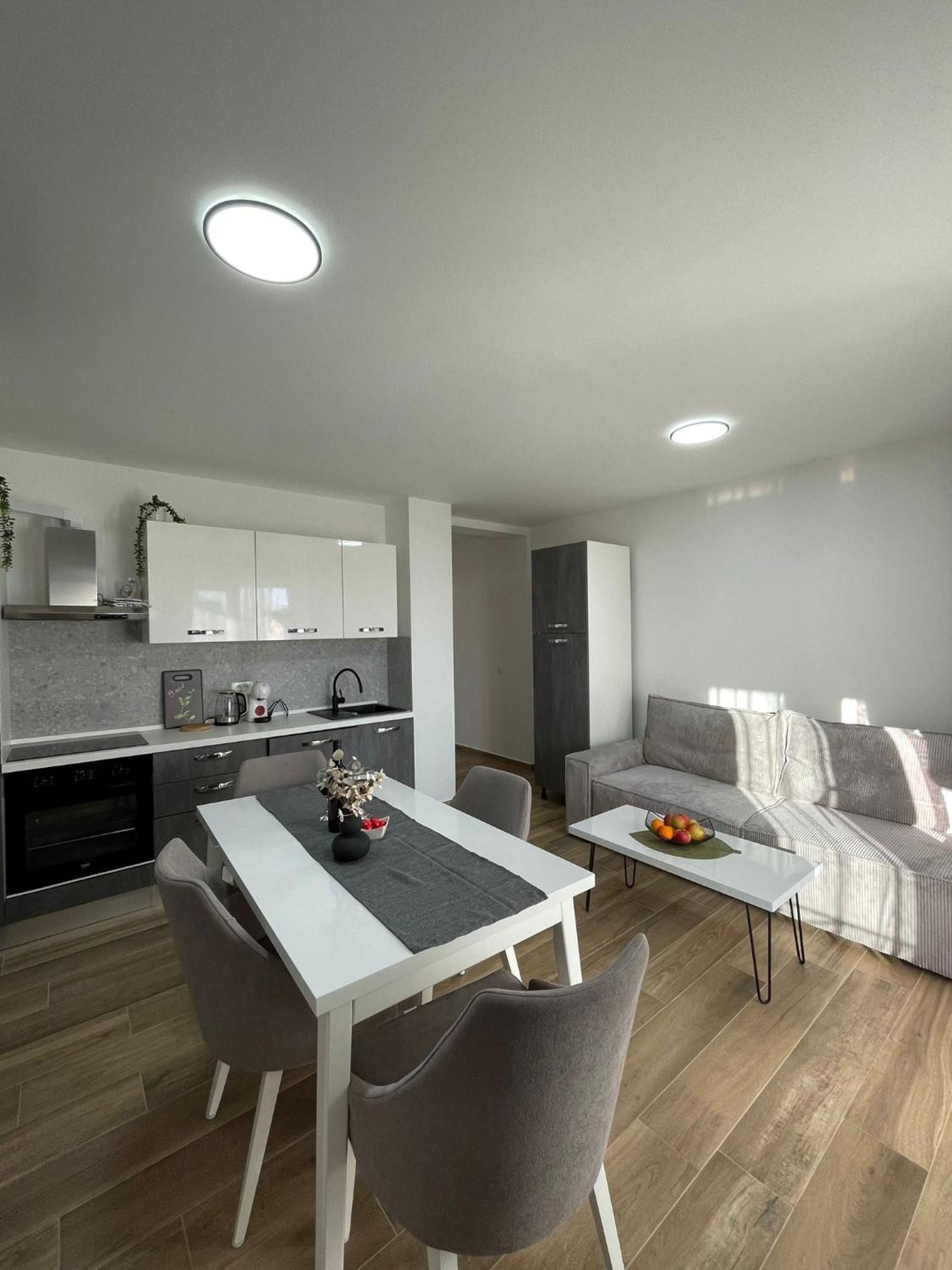 Stina Apartment Biograd Na Moru Luaran gambar